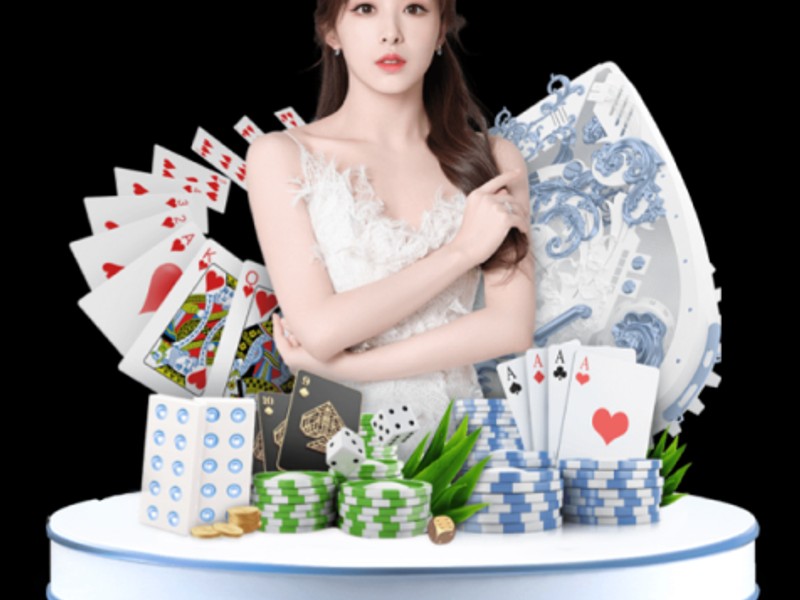 Hai chú gà chiến đang giao đấu kịch liệt tại NOHU90